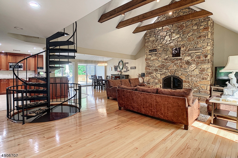 White Meadow Lake - Residential