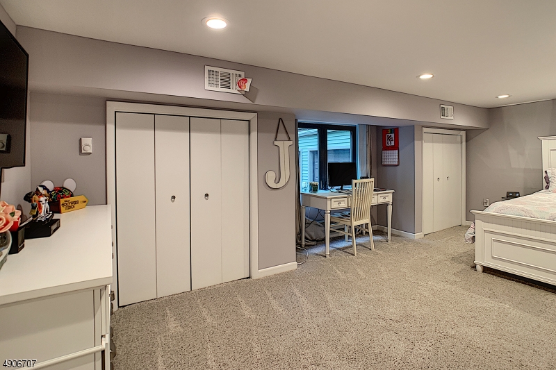 White Meadow Lake - Residential