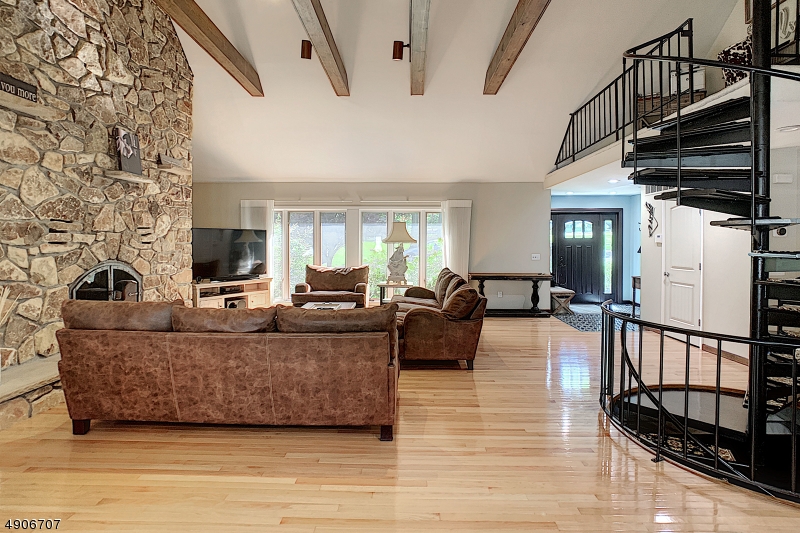 White Meadow Lake - Residential
