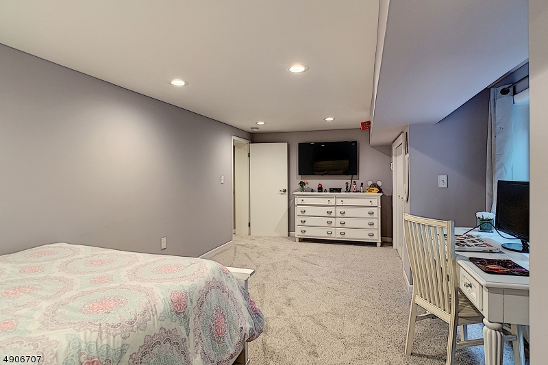 White Meadow Lake - Residential