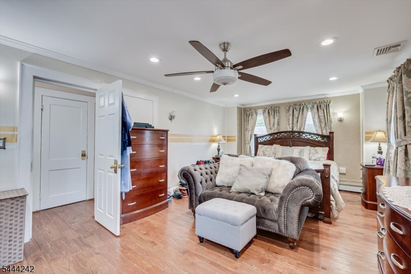 Historic Hillside District - Residential