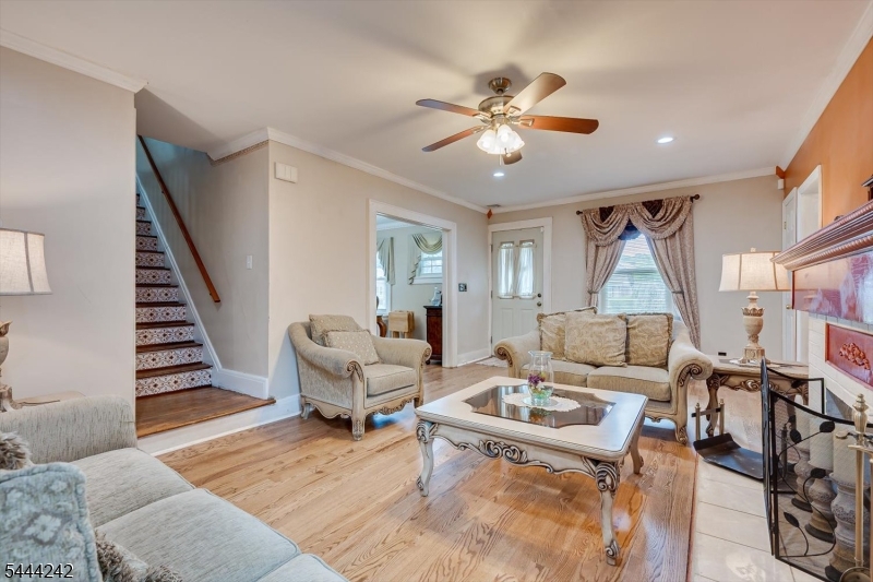 Historic Hillside District - Residential