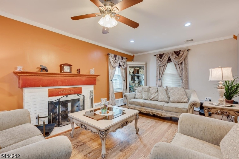 Historic Hillside District - Residential