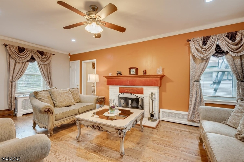 Historic Hillside District - Residential
