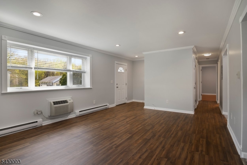 Mountain View Manor - Residential