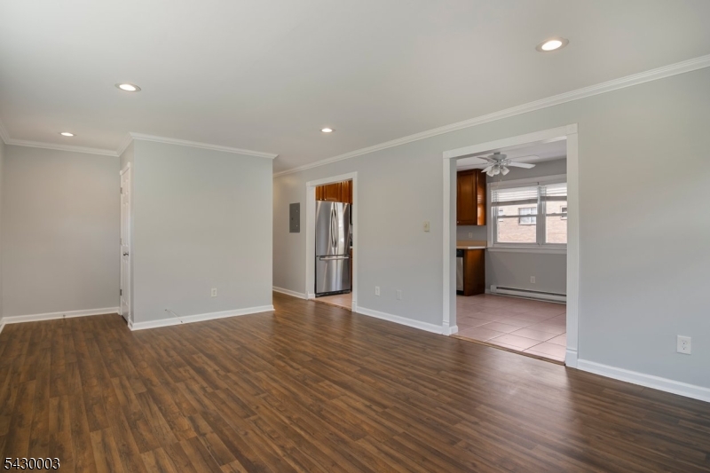 Mountain View Manor - Residential
