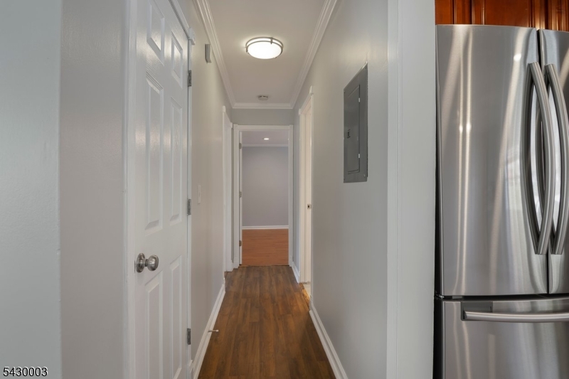 Mountain View Manor - Residential