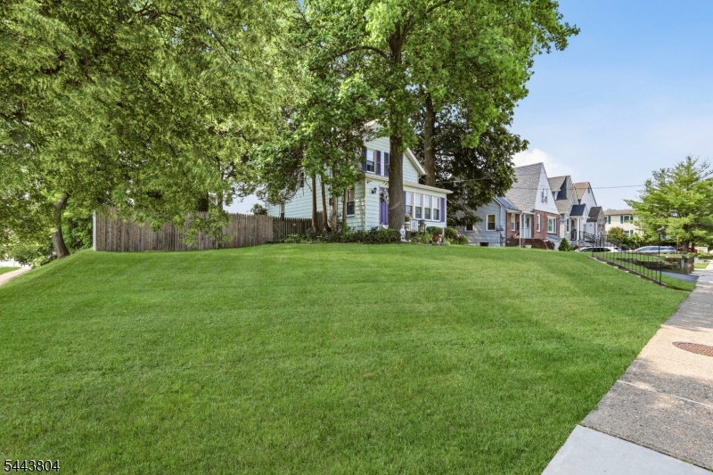 BROUGHTON - Residential