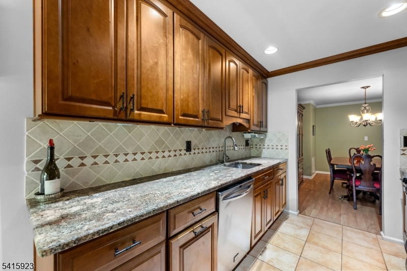 Montgomery Hills - Residential