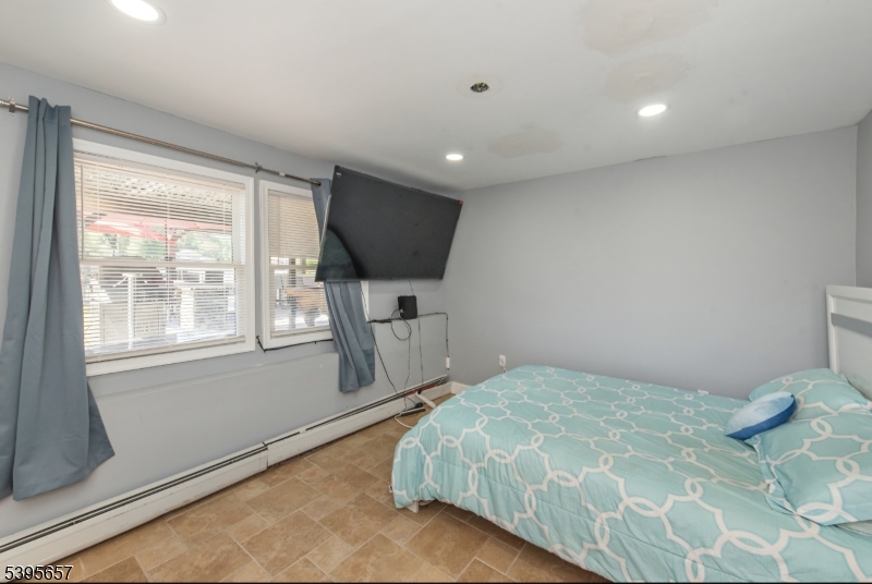 Lakefront Landing Channel - Residential