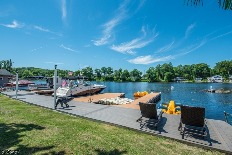 Lakefront Landing Channel - Residential