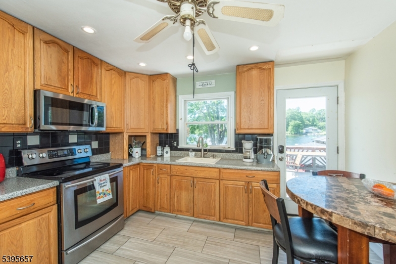Lakefront Landing Channel - Residential