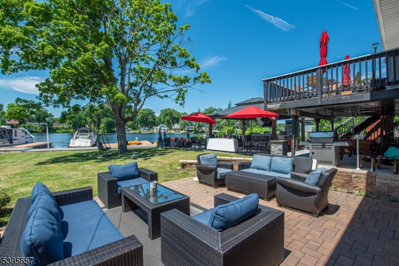 Lakefront Landing Channel - Residential
