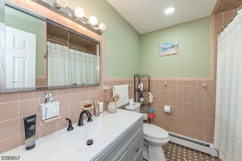 Lakefront Landing Channel - Residential