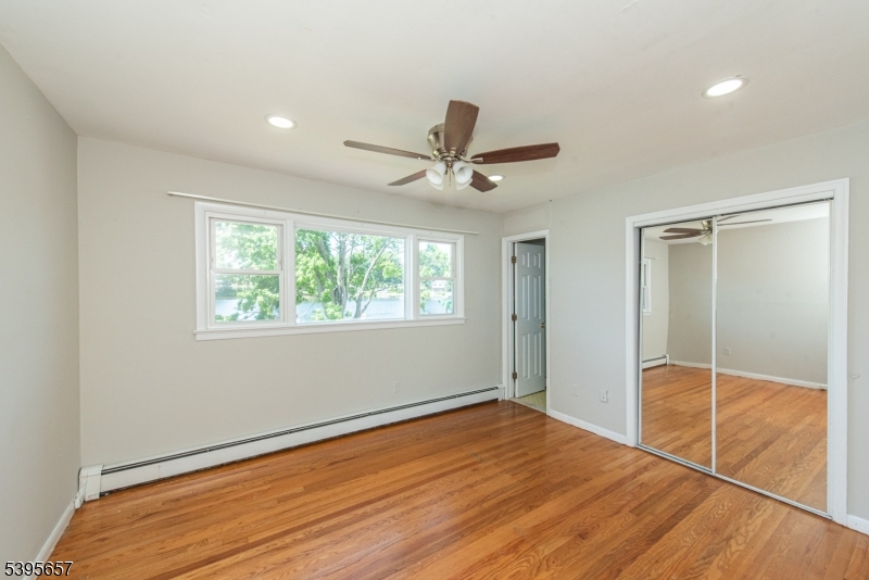 Lakefront Landing Channel - Residential