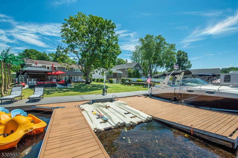Lakefront Landing Channel - Residential