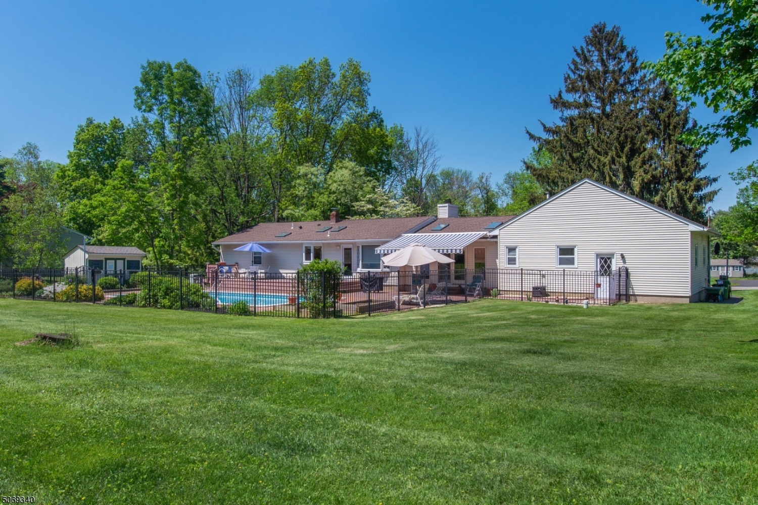 Schooleys Mountain - Residential