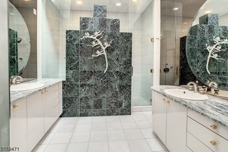 Spruce Edge - Residential