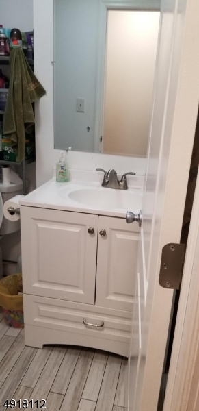 DOWNTOWN - Residential Lease
