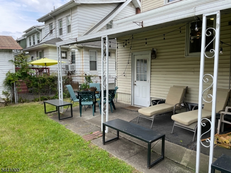 Halcyon Park - Residential Lease