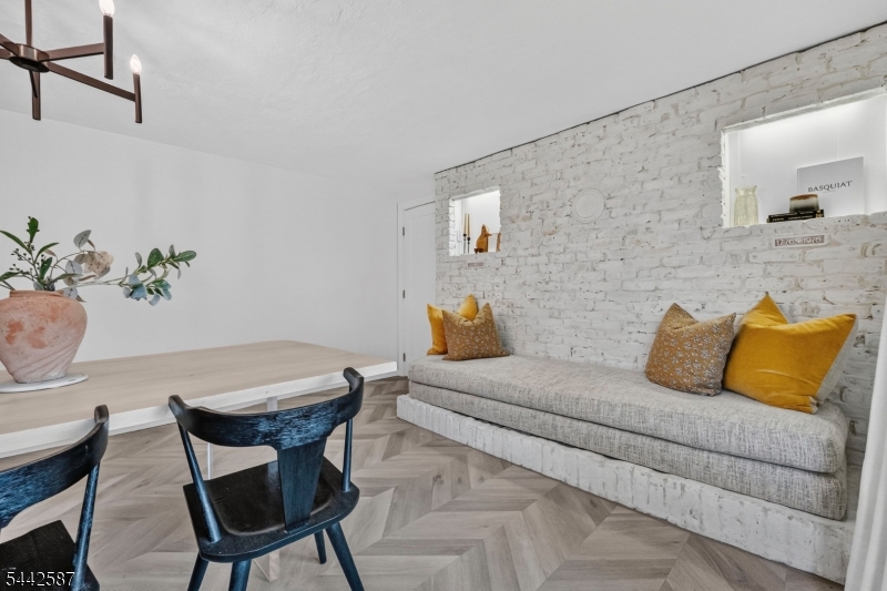 Colonia - Residential