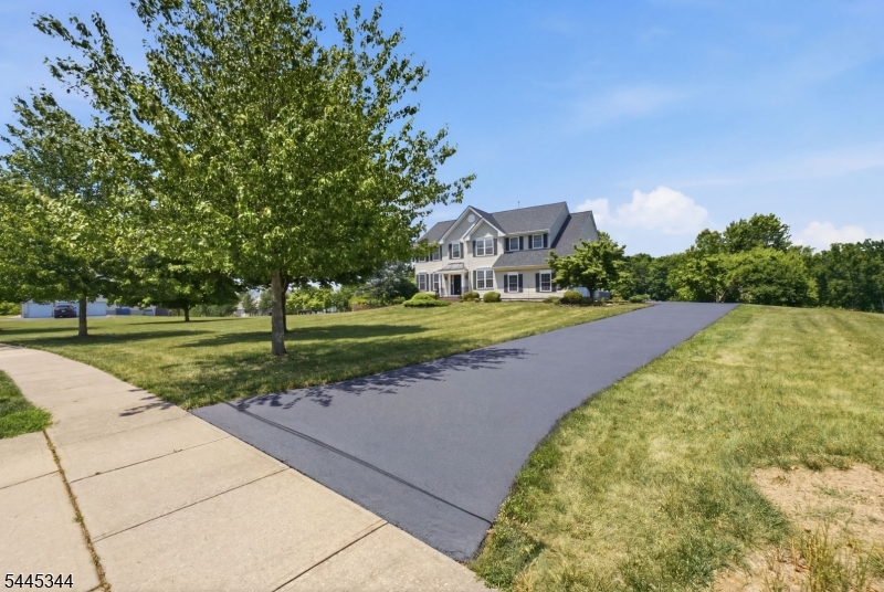 Estates at West Amwell - Residential