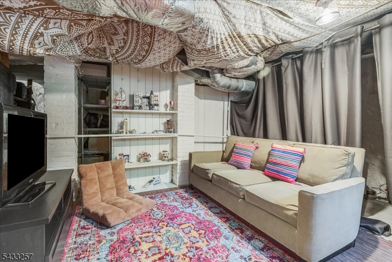 Upper Montclair - Residential