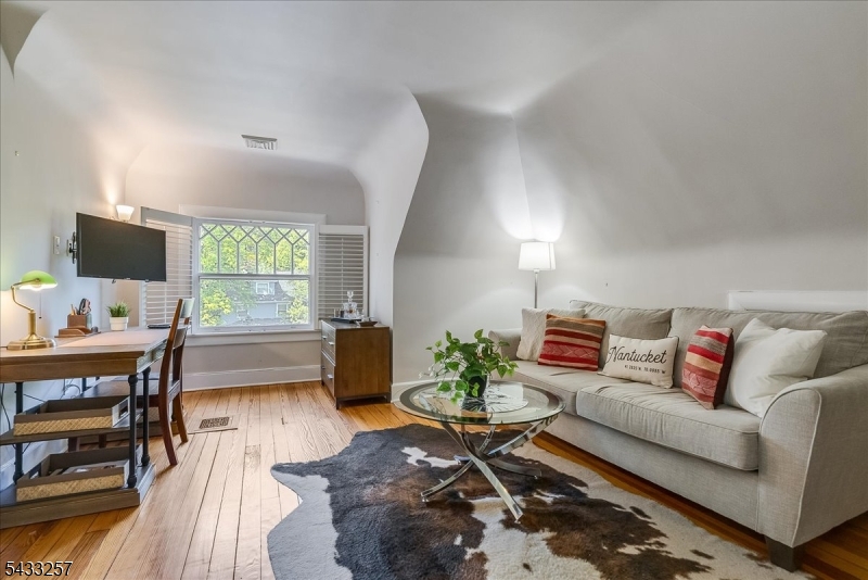 Upper Montclair - Residential