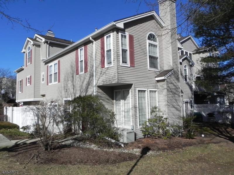 Rose Arbor - Residential