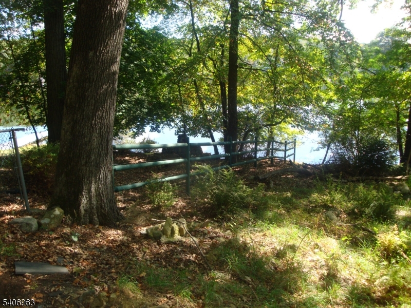 Crescent Cove - Land