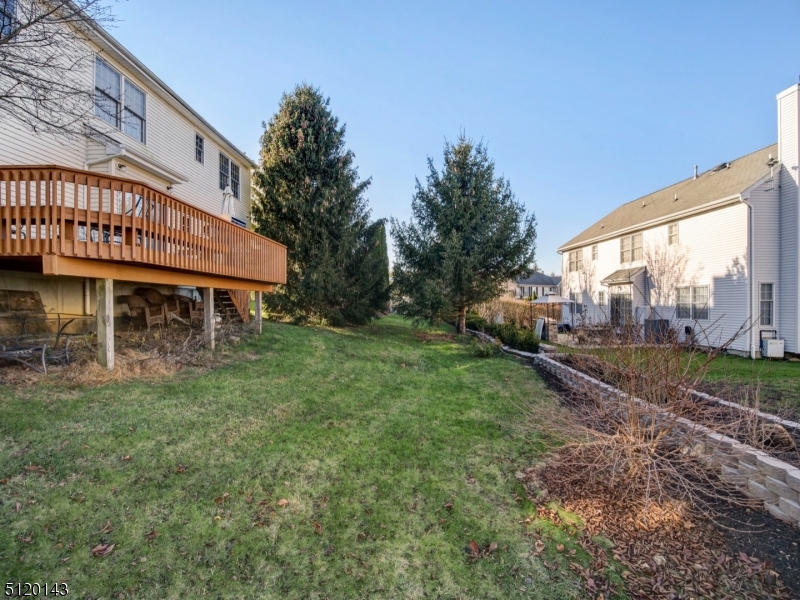 POETS PEAK - Residential