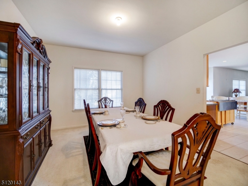 POETS PEAK - Residential