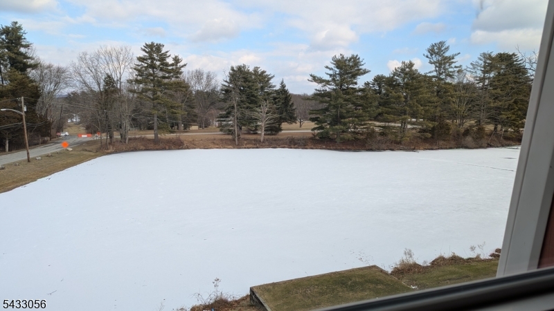 HIGH POINT COUNTRY CLUB - Residential Lease