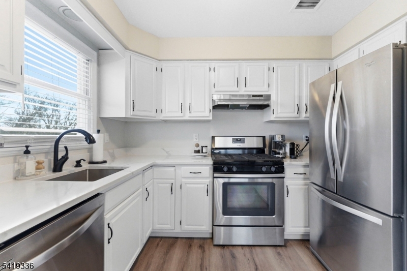 lyndhurst - Residential