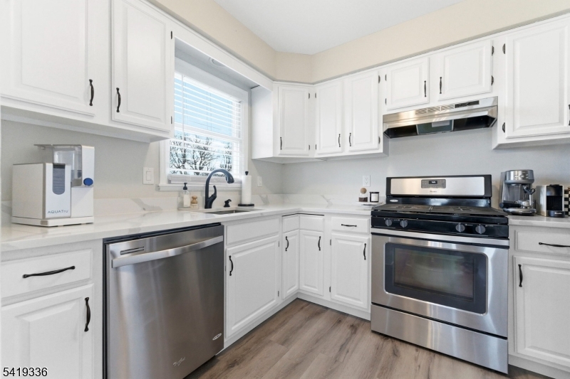 lyndhurst - Residential