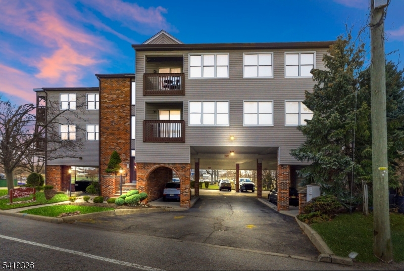 lyndhurst - Residential