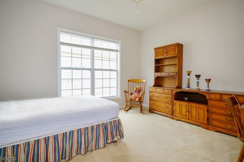 SOMERSET RUN - Residential
