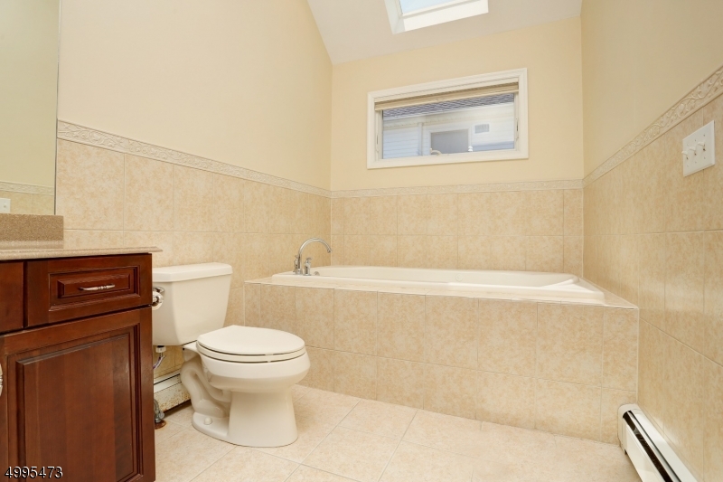 Glenmont Commons - Residential