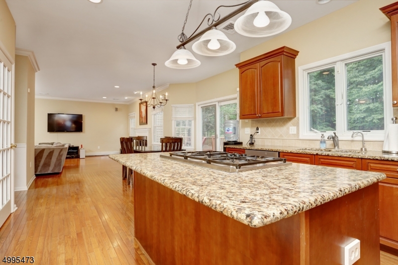 Glenmont Commons - Residential