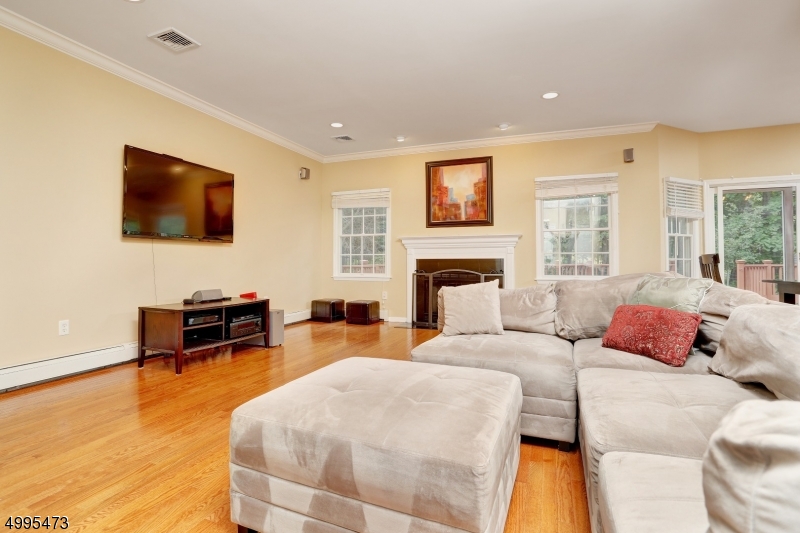 Glenmont Commons - Residential