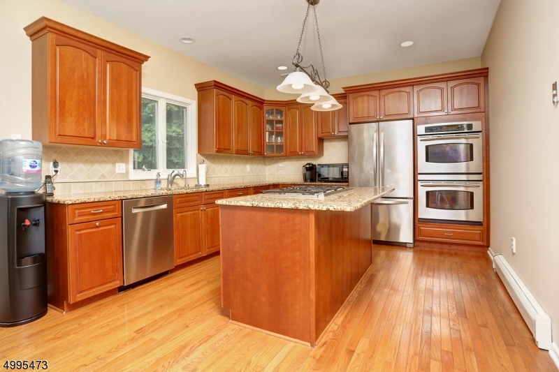 Glenmont Commons - Residential