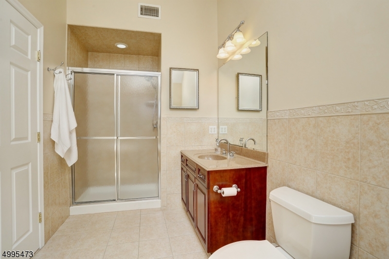 Glenmont Commons - Residential