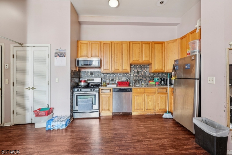 Condo - Residential
