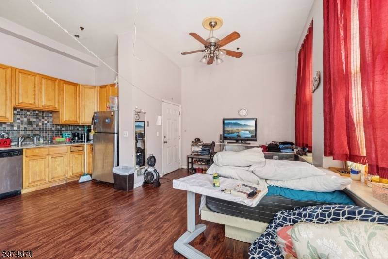 Condo - Residential