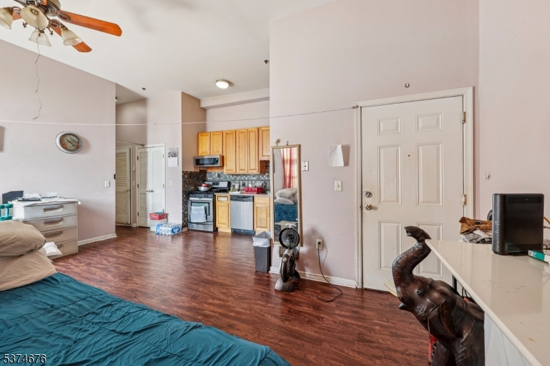 Condo - Residential