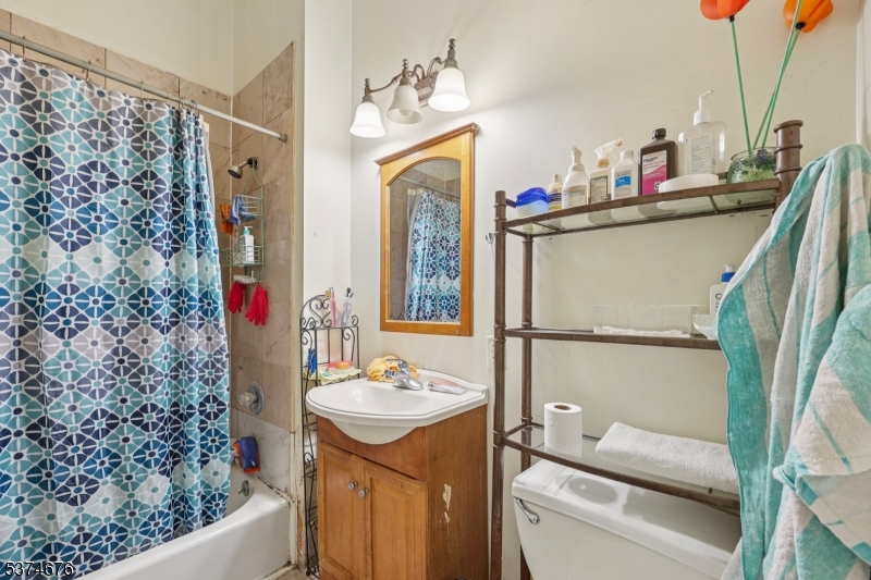 Condo - Residential