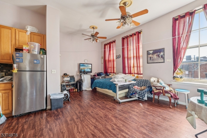 Condo - Residential