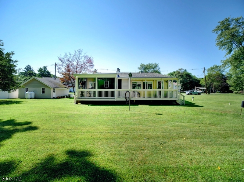 BUDD LAKE - Residential