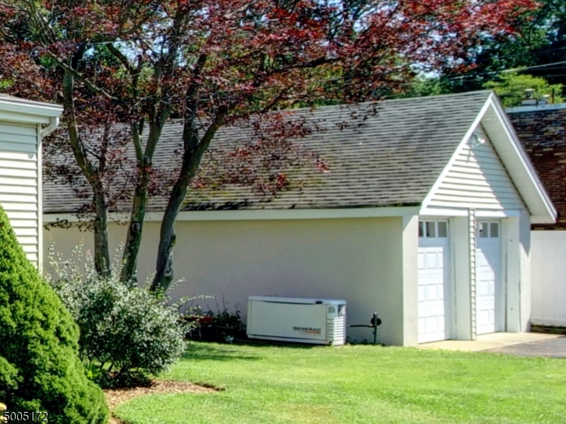 BUDD LAKE - Residential