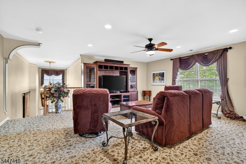 SOMERSET RUN - Residential